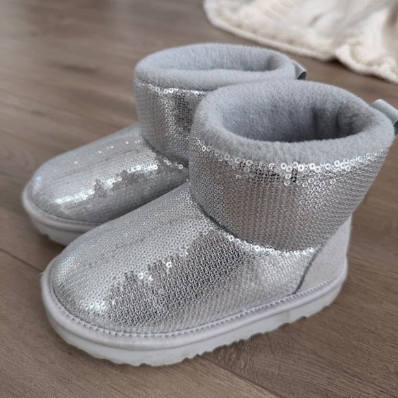 UGG Other - UGG boots kids